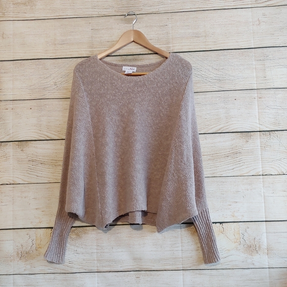 Shrinking Violet Sweaters - Shrinking Violet Knitted Tan Batwing Sweater S